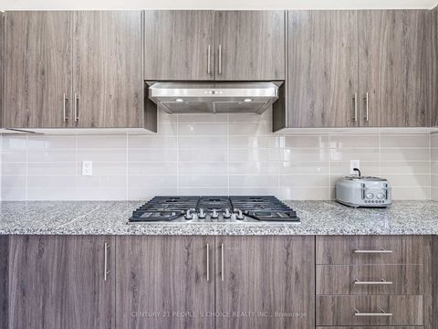 Photo 11 at 257 Duncan Street, Stayner, Clearview