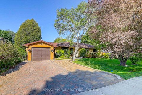 Photo 0 at 98 Belfry Drive, Leslie Valley, Newmarket