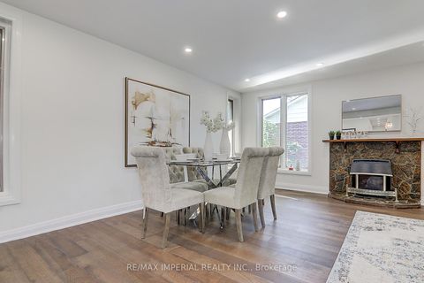 Photo 19 at 98 Belfry Drive, Leslie Valley, Newmarket