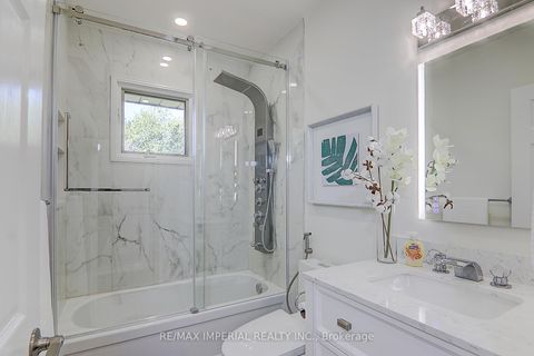 Photo 27 at 98 Belfry Drive, Leslie Valley, Newmarket