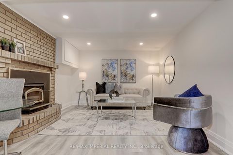 Photo 39 at 98 Belfry Drive, Leslie Valley, Newmarket