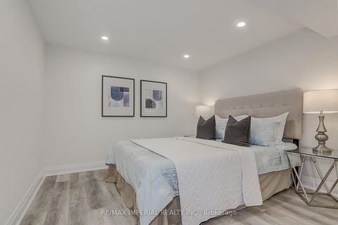 Photo 44 at 98 Belfry Drive, Leslie Valley, Newmarket