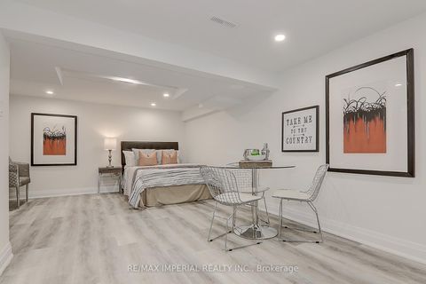 Photo 45 at 98 Belfry Drive, Leslie Valley, Newmarket