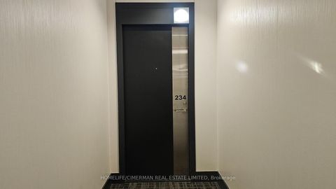 Photo 1 at 234 - 9471 Yonge Street, Observatory, Richmond Hill