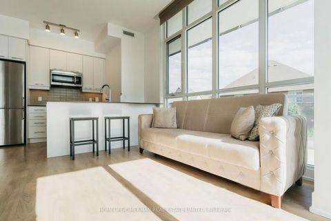 Photo 4 at 234 - 9471 Yonge Street, Observatory, Richmond Hill