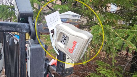 Photo 20 at 234 - 9471 Yonge Street, Observatory, Richmond Hill