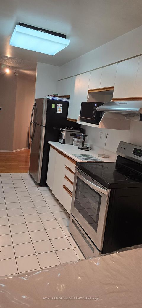 Photo 10 at 106 - 3231 Eglinton Avenue E, Scarborough Village, Toronto