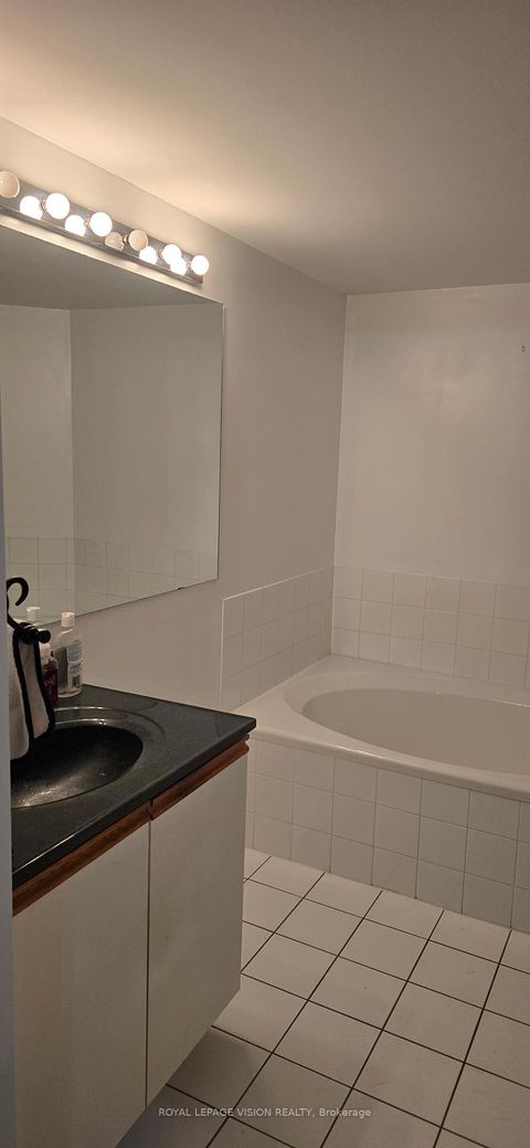 Photo 11 at 106 - 3231 Eglinton Avenue E, Scarborough Village, Toronto