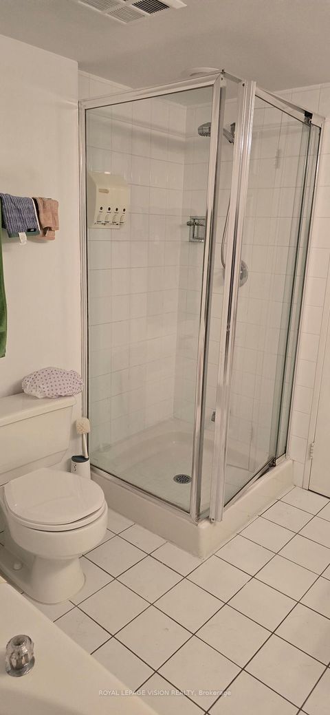 Photo 12 at 106 - 3231 Eglinton Avenue E, Scarborough Village, Toronto