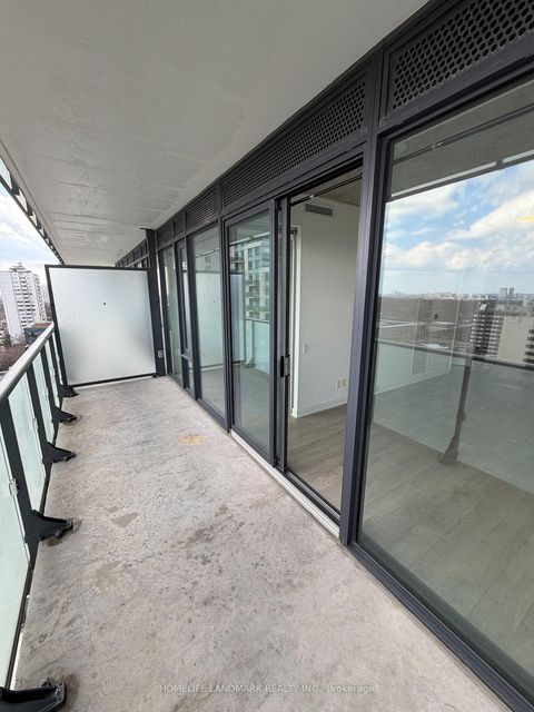 Photo 3 at 1209 - 185 Roehampton Avenue, Mount Pleasant West, Toronto