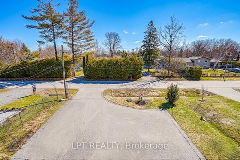 Photo 1 at 774 Churchill Lane, Historic Lakeshore Communities, Georgina