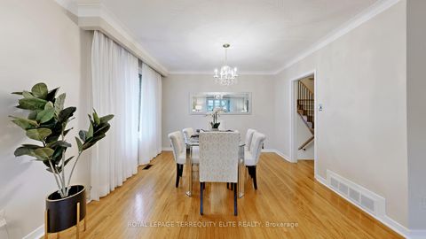 Photo 12 at 27 Doverwood Court, Newtonbrook East, Toronto