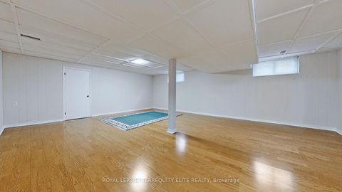 Photo 45 at 27 Doverwood Court, Newtonbrook East, Toronto