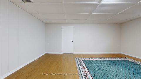 Photo 46 at 27 Doverwood Court, Newtonbrook East, Toronto