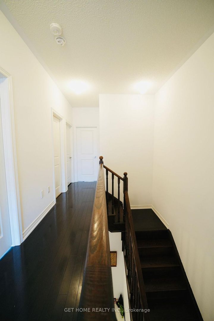 Photo 11 at 29 Goulston Street, Northwest Brampton, Brampton