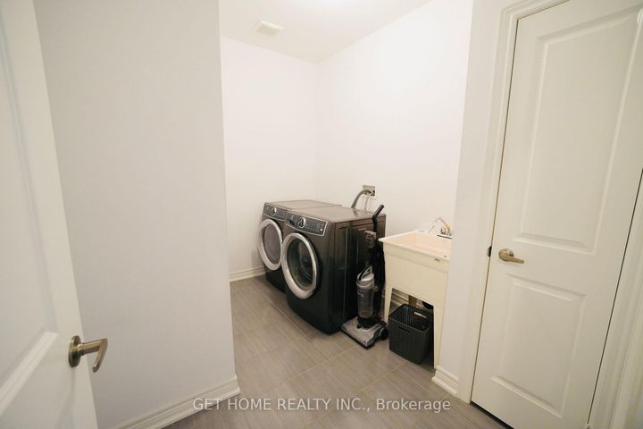 Photo 21 at 29 Goulston Street, Northwest Brampton, Brampton