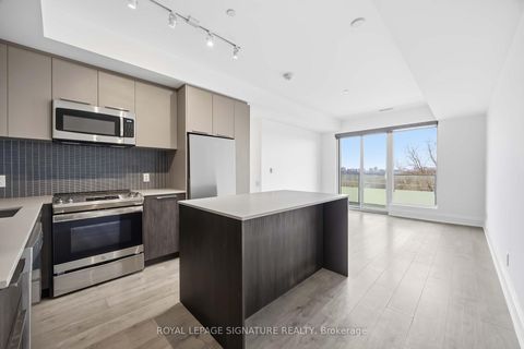 Photo 7 at 604 - 20 Brin Drive, Humber Valley, Toronto