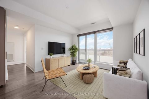 Photo 10 at 604 - 20 Brin Drive, Humber Valley, Toronto