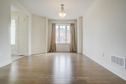 Photo 6 at 57 Faimira Avenue, Keswick South, Georgina