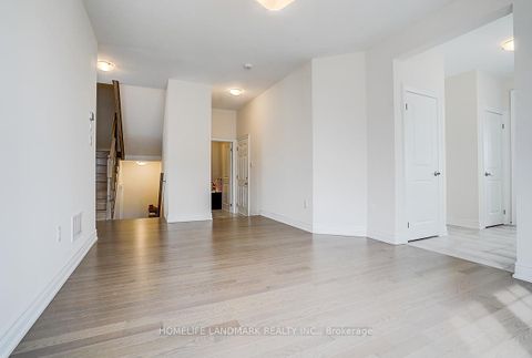 Photo 7 at 57 Faimira Avenue, Keswick South, Georgina