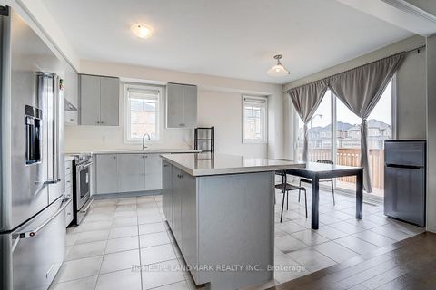 Photo 16 at 57 Faimira Avenue, Keswick South, Georgina