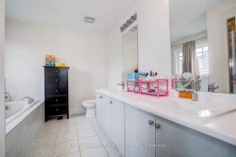 Photo 26 at 57 Faimira Avenue, Keswick South, Georgina