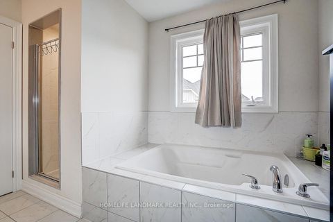 Photo 27 at 57 Faimira Avenue, Keswick South, Georgina