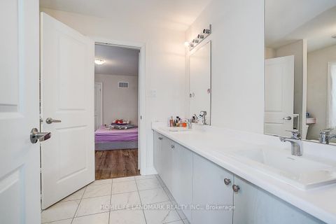 Photo 32 at 57 Faimira Avenue, Keswick South, Georgina