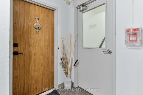 Photo 10 at 509 - 15 London Green Court, Jane Heights, Toronto