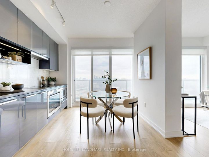 Photo 2 at 2011 - 117 Mcmahon Drive, Bayview Village, Toronto