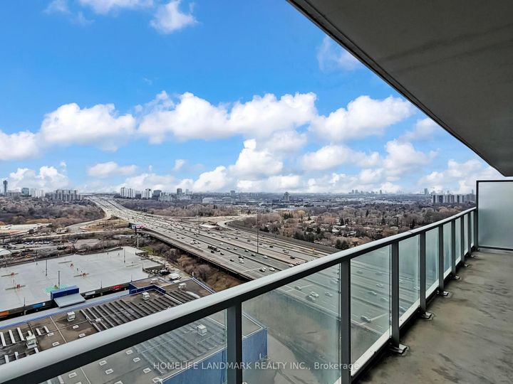 Photo 18 at 2011 - 117 Mcmahon Drive, Bayview Village, Toronto