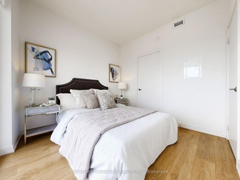 Photo 13 at 2011 - 117 Mcmahon Drive, Bayview Village, Toronto