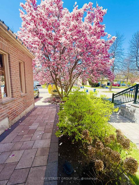 Photo 5 at 43 Bluesky Crescent, Observatory, Richmond Hill