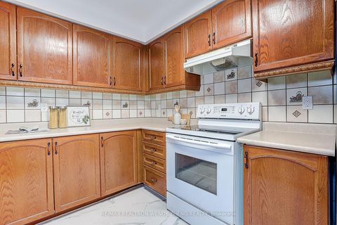 Photo 12 at 145 Glasgow Crescent, Keswick South, Georgina