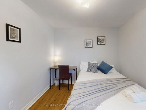 Photo 27 at 257 Cherokee Boulevard, Pleasant View, Toronto