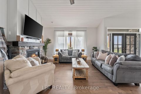 Photo 10 at 23 Dunkelman Drive, Keswick North, Georgina