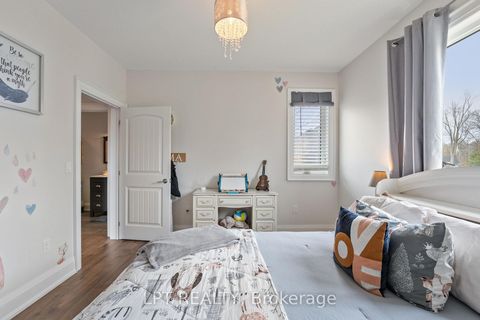 Photo 23 at 23 Dunkelman Drive, Keswick North, Georgina