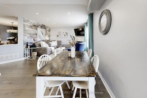 Photo 14 at 6 Hirst Avenue, Keswick South, Georgina