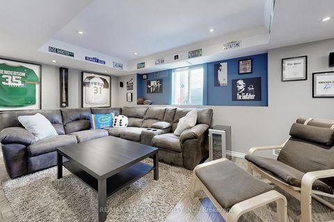 Photo 38 at 6 Hirst Avenue, Keswick South, Georgina