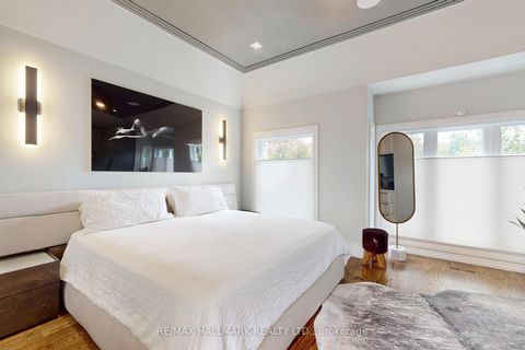 Photo 17 at 159 Roe Avenue, Nortown, Toronto