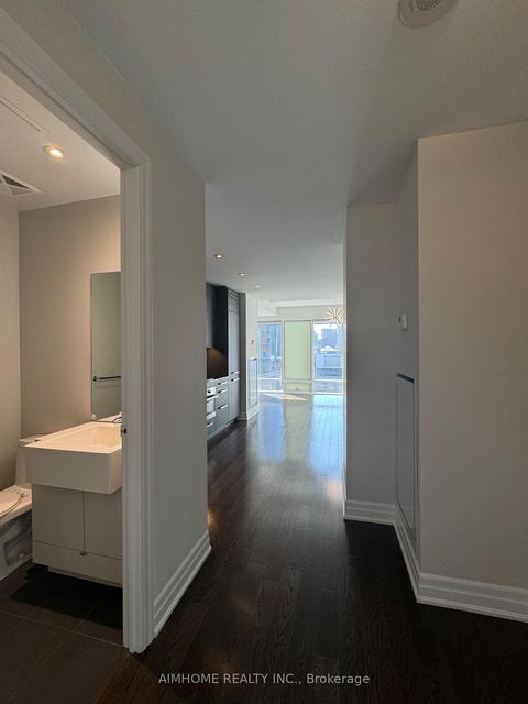 Photo 6 at 1006 - 8 The Esplanade Avenue, Waterfront Communities C8, Toronto