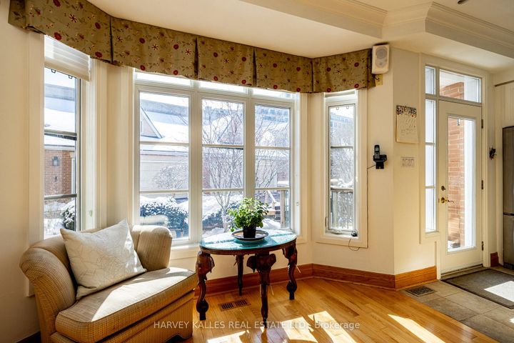 Photo 13 at 51 Shaftesbury Avenue, Moore Park, Toronto