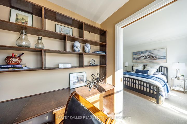 Photo 24 at 51 Shaftesbury Avenue, Moore Park, Toronto