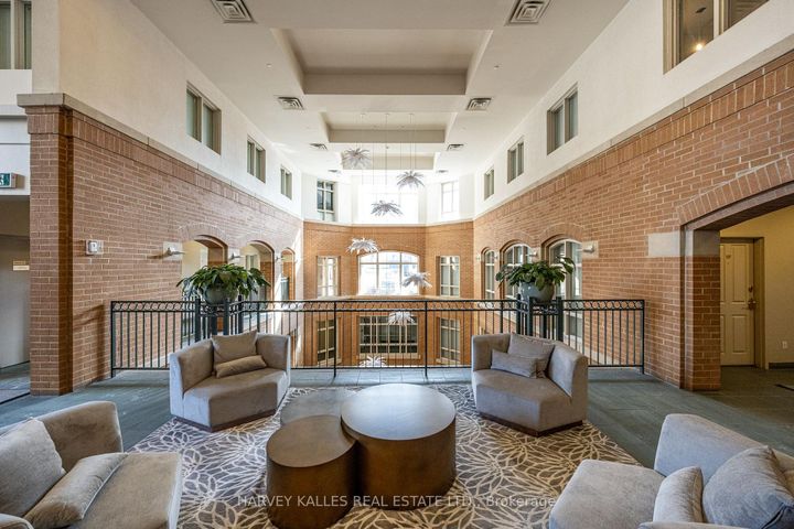 Photo 46 at 51 Shaftesbury Avenue, Moore Park, Toronto