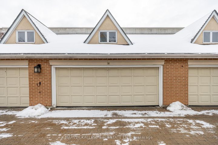 Photo 48 at 51 Shaftesbury Avenue, Moore Park, Toronto