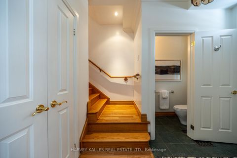 Photo 2 at 51 Shaftesbury Avenue, Moore Park, Toronto