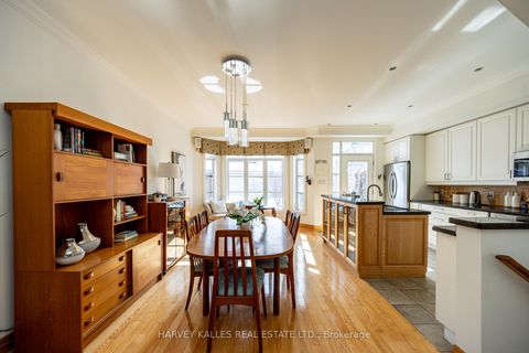 Photo 10 at 51 Shaftesbury Avenue, Moore Park, Toronto