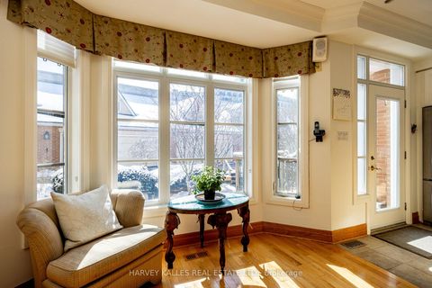 Photo 13 at 51 Shaftesbury Avenue, Moore Park, Toronto