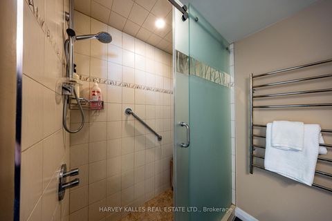 Photo 26 at 51 Shaftesbury Avenue, Moore Park, Toronto