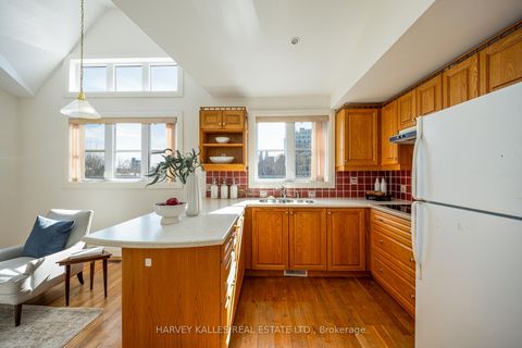 Photo 32 at 51 Shaftesbury Avenue, Moore Park, Toronto